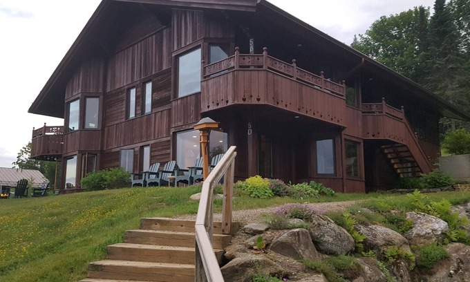 Moscow House | Trapp Family Lodge-2 BR guest house. Enjoy peak leaf season!