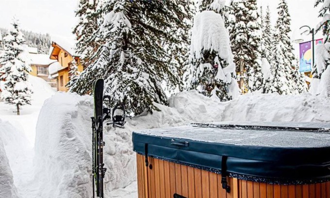 Sun Peaks Resort | Trapper's Landing, Village, Sun Peaks, British Columbia, Canada