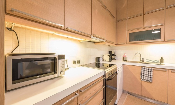 Neos Kosmos Apartment | Traveler s Dream 4 Brdm Renovated Penthouse