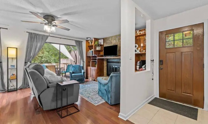 North Raleigh House | Travelers Townhome in N. Raleigh