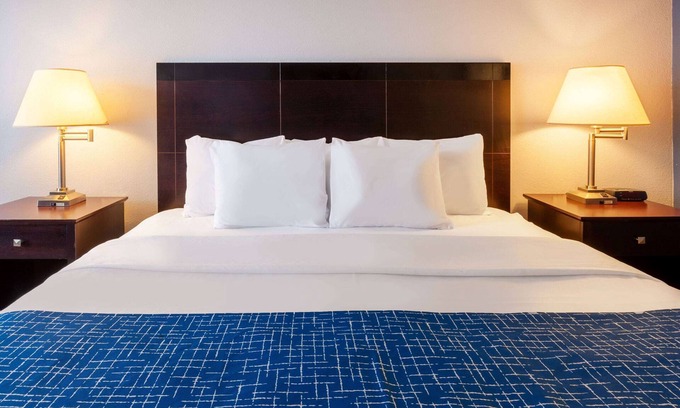 Charles Town Hotel | Travelodge By Wyndham Charles Town/Harpers Ferry