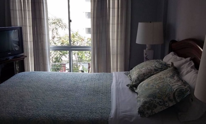 Petit Jean Ocharan Apartment | TRAVELSUITES PERU - Porta