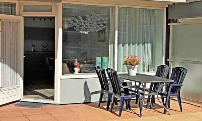 Joure House | | Travl.is Expats | NL # Joure Lakeside Gem