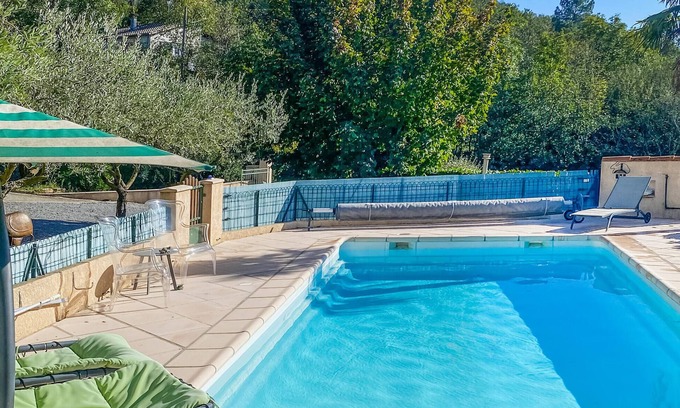 Chassiers House | Treat yourself to some time out in this beautiful vacation home with pool.