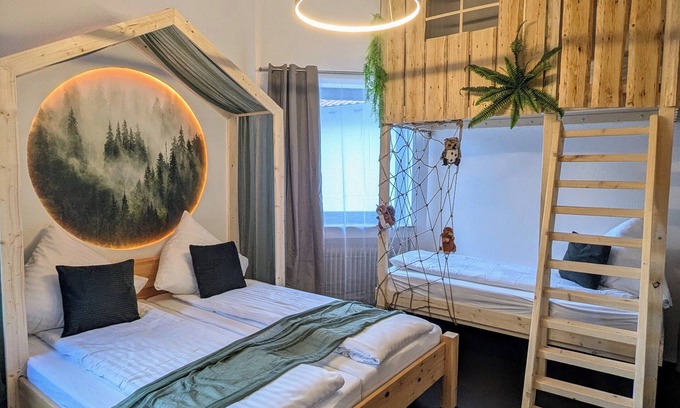Schoenau an der Brend Apartment | Tree house suite - family-friendly with play corner and unique bunk bed