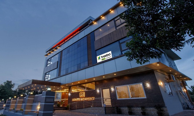 Alwaye Hotel | Treebo Amigos Residency Cochin Airport Hotel