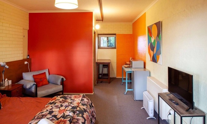 Silvan Apartment | Treetops Silvan Valley Lodge 7 night discounts