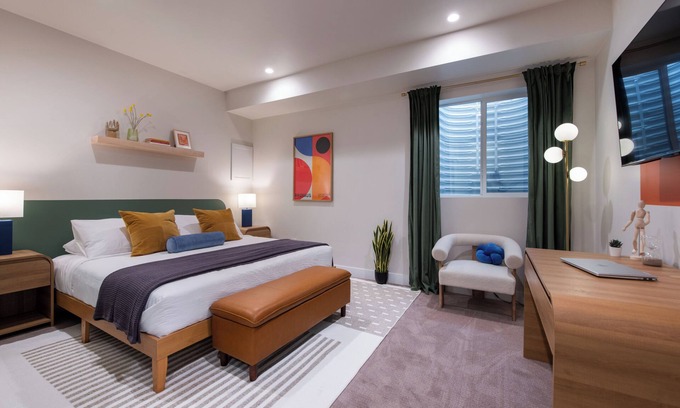 West Highland Apartment | Trendy Tennyson Flat