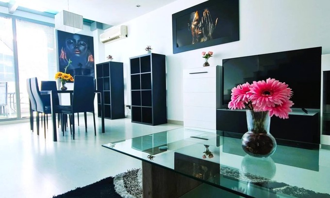 Hortaleza Apartment | Triplex loft with terrace San Chinarro