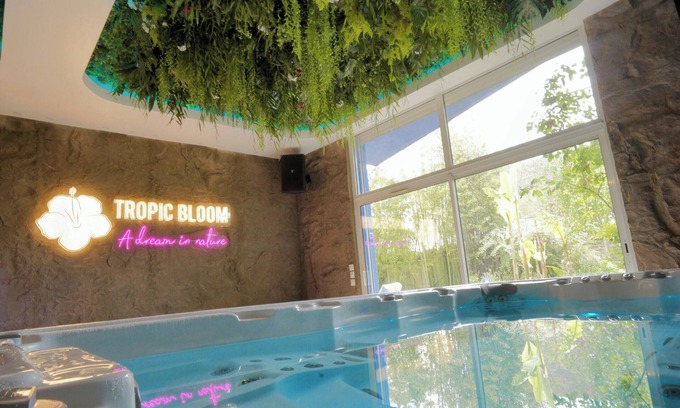 20th Arrondissement Apartment | Tropic Bloom Spa & Cinéman10 mn from Paris