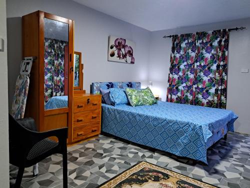 Nasinu Bed & Breakfast | Tropical Almond Haven