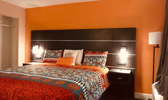 Clearwater Hotel | Tropical Inn & Suites, downtown clearwater