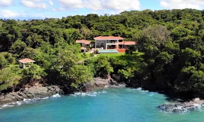 Boca Chica House | + TROPICAL ISLAND + LUXURY PRIVATE ESTATE + Panama Living At Its Best