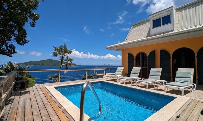 Estate Peterborg House | Tropical Shores a Waterfront Villa