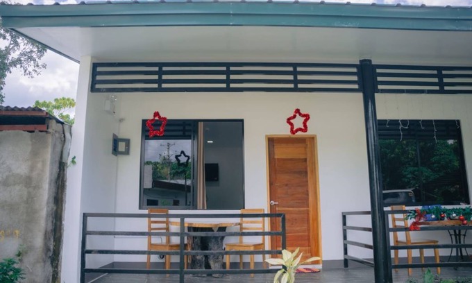 Hinoba-an Apartment | Tropical Tranquility: Unwind in Style at Our Cozy Retreat