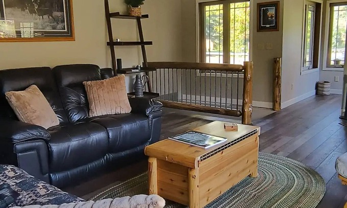 White Lake Cabin | Troullier's River Housenn