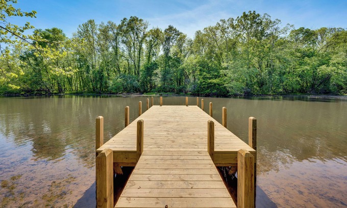 Troy Cabin | Troy Cabin w/River Access: Fish, Kayak & More!