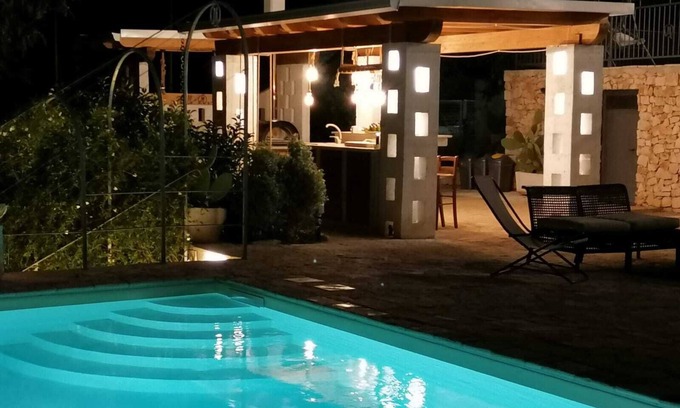 Selva di Fasano Villa | Trullo of Mariluna in Valle d'Itria