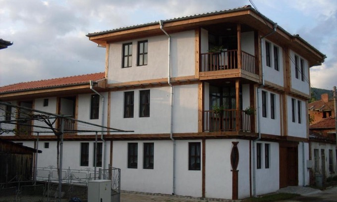 Kalofer House | Tsutsovi House