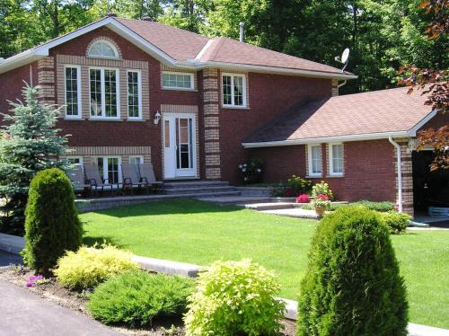 Victoria Harbour Bed & Breakfast | Tucked Inn the Harbour B&B