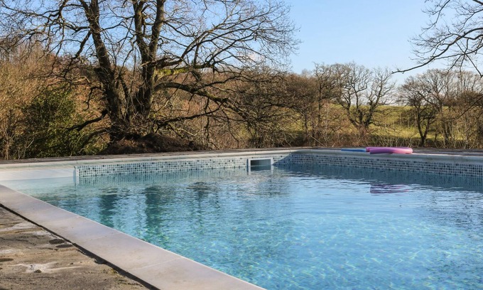 Chiddingstone Hoath Cottage | TUDOR WING, pet friendly, luxury holiday cottage in Chiddingstone