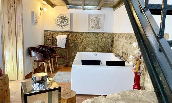 Sao Vicente do Paul House | Tufa Guest House, Wellness & SPA - Villa Campus