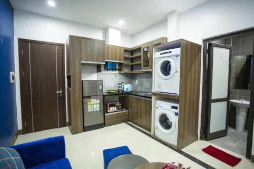 Dich Vong Hau Apartment | Tulip Room - Amoureux Homestay