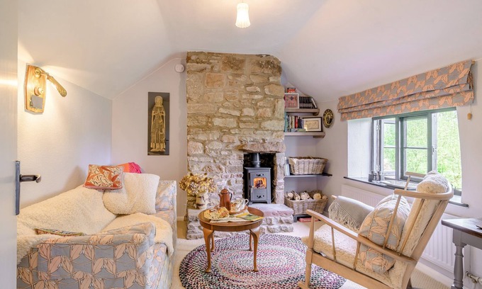 Walford House | Tump Cottage - One Bedroom House, Sleeps 2