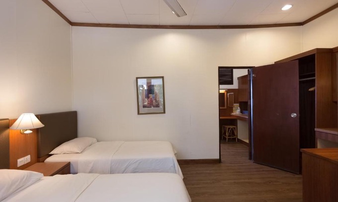 Pulau Perhentian Besar Resort | Tuna Bay Island Resort