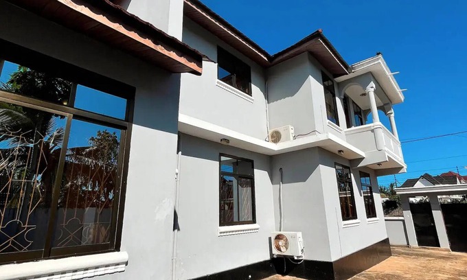 Tunguu House | Tunu Homestay And Apartment