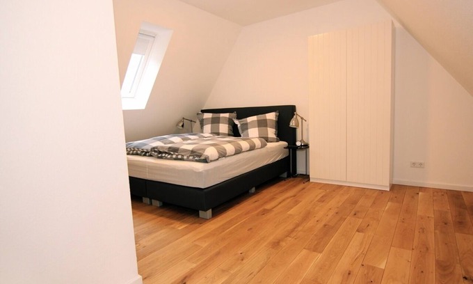 Eslohe Apartment | Turmhaus - Vacation on the estate