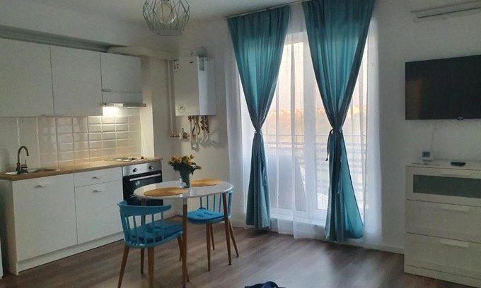 Mamaia-Sat Apartment | Turquoise Apartment