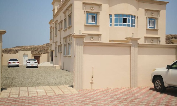 Al Hadd House | Turtle Guest House Beside Turtle Reserve Center.