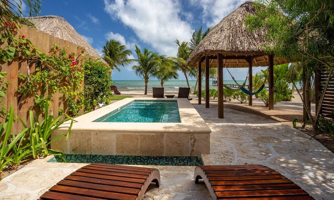 Surfside Villa | Turtle Villa - ALL INCLUSIVE Luxury One Bed Beachfront Villa with Plunge Pool