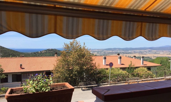 Zona 167 Scarlino Apartment | TUSCANY MAREMMA -Apartment with panoramic sea view, pets dom allowed