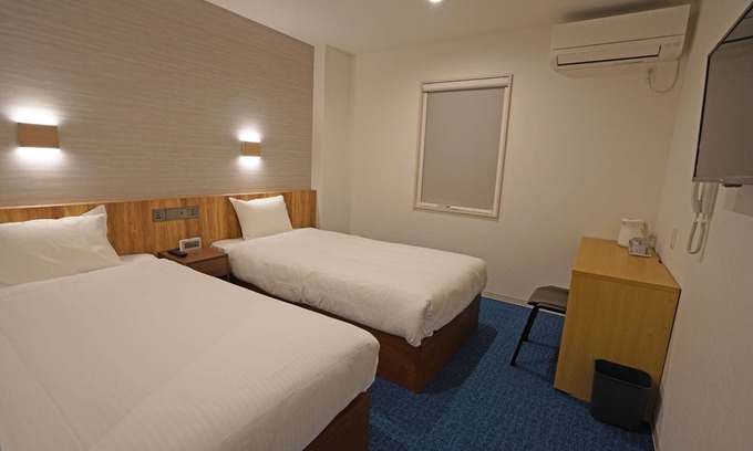 Izumisano Hotel | Twin room/Izumisano Ōsaka