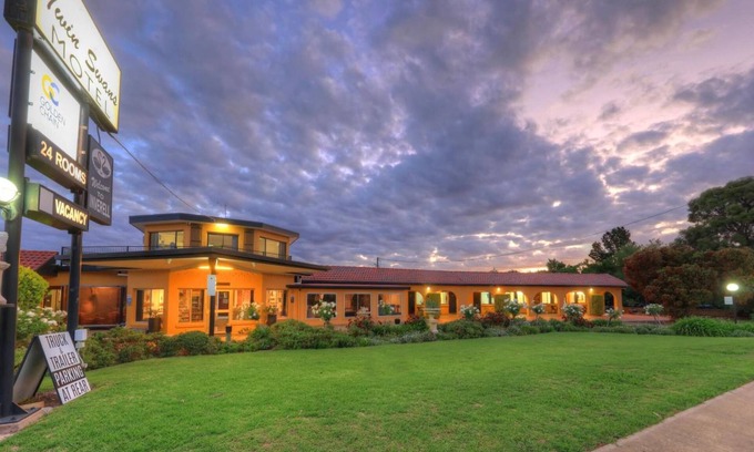 Inverell Hotel | Twin Swans Motel