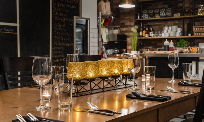 Cayuga Hotel | Twisted Lemon Restaurant & Boutique Inn