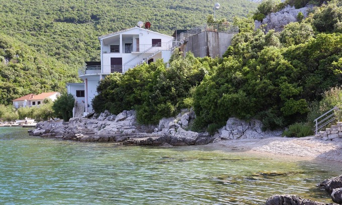 Orebic Apartment | Two bedroom apartment near beach Cove Velika Prapratna, Pelješac (A-10106-c)