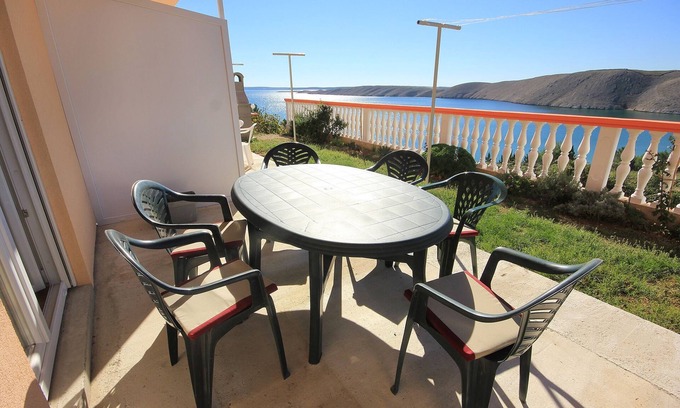 Vlasici Apartment | Two bedroom apartment with terrace and sea view Vlašići, Pag (A-9324-a)