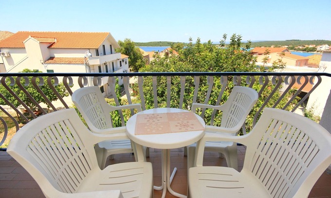 Loviste Apartment | Two bedroom apartment with balcony and sea view Lovište, Pelješac (A-10182-a)