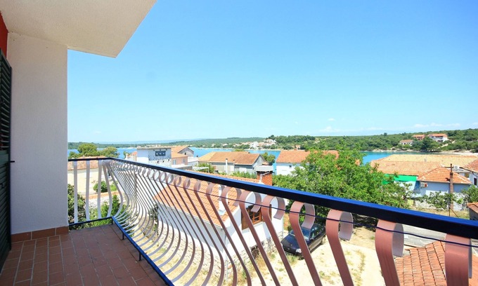 Loviste Apartment | Two bedroom apartment with balcony and sea view Lovište, Pelješac (A-10182-b)