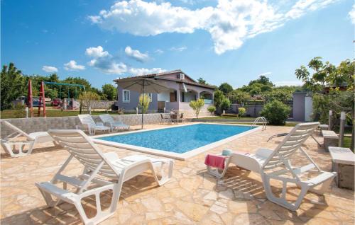 Valtura House | Two-Bedroom Holiday Home In Valtura