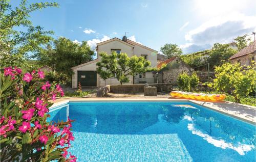 Slivno House | Two-Bedroom Holiday Home In Slivno