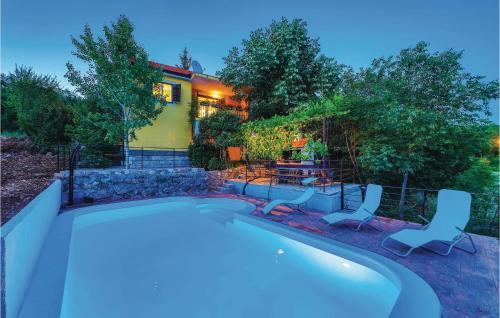 Trilj House | Two-Bedroom Holiday Home In Trilj