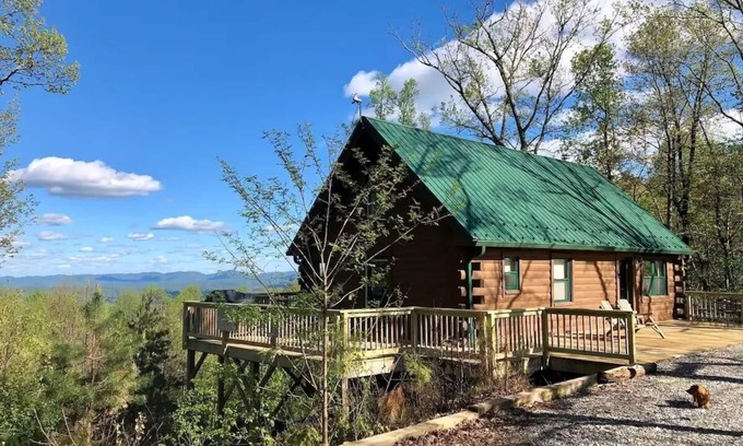 Purlear House | Two Bucks Cabin at Buck Mountain, NC - Two views!