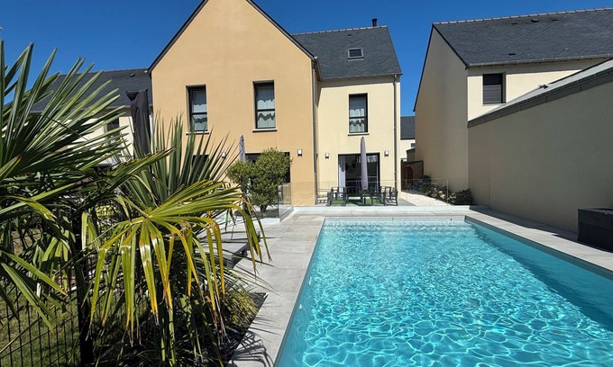 Saint-Lunaire Villa | Two minutes from Dinard, beautiful seaside villa with heated pool.