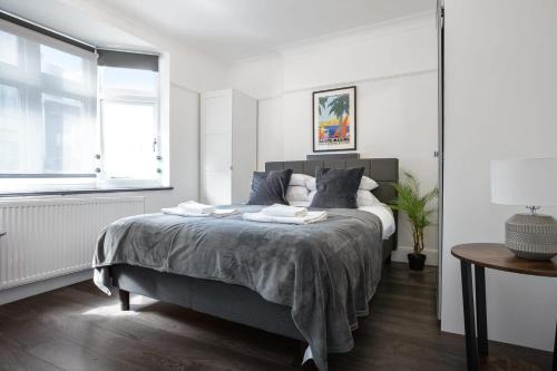 Camden Town with Primrose Hill Apartment | Two Modern 2 Bed Apartments in Central Camden