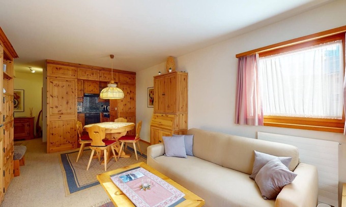 Sils-Maria Apartment | Two-room apartment on the first floor, 69 m².
