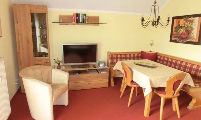 Safferstetten Apartment | Two-room apartment (48 sqm) with covered balcony